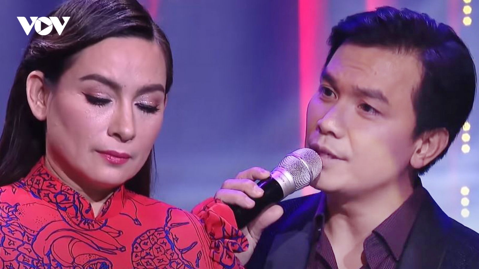 Chuyện showbiz: Mạnh Quỳnh làm thơ xin lỗi Phi Nhung vì không còn nước mắt để khóc bạn