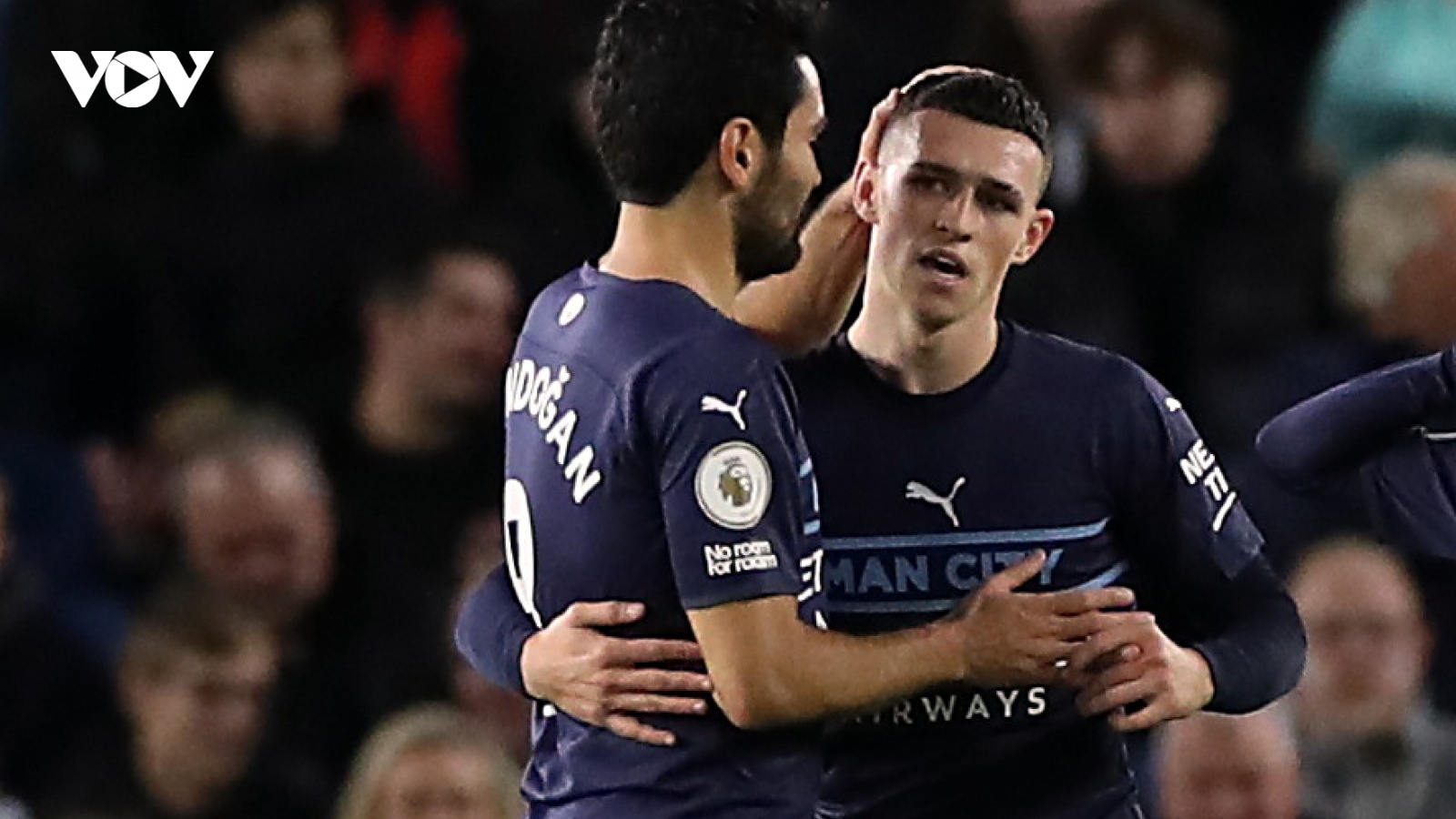 Sao trẻ Foden tỏa sáng, Man City thắng đậm Brighton