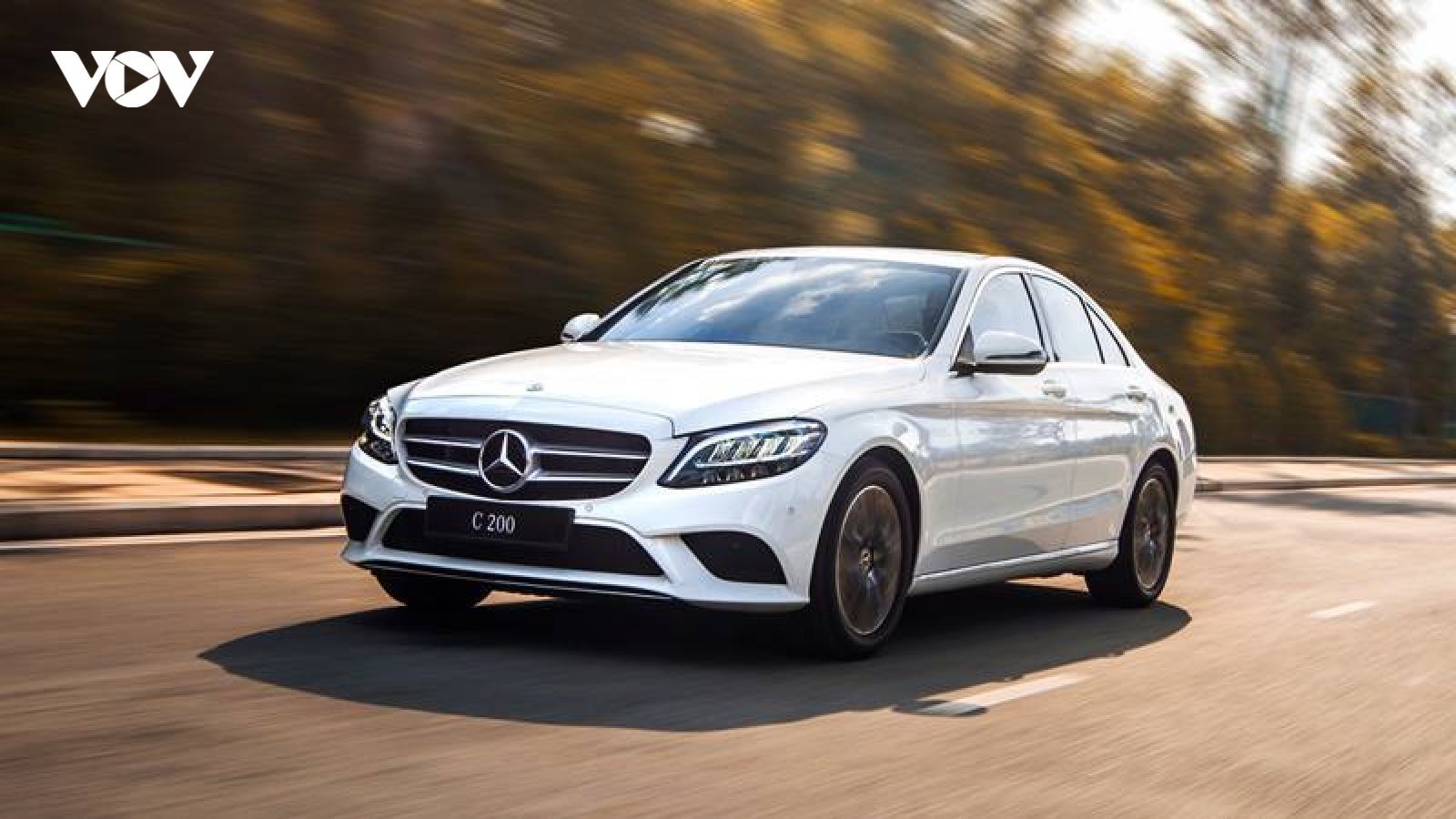 Hàng nghìn chiếc Mercedes-Benz C200 bị triệu hồi tại Việt Nam