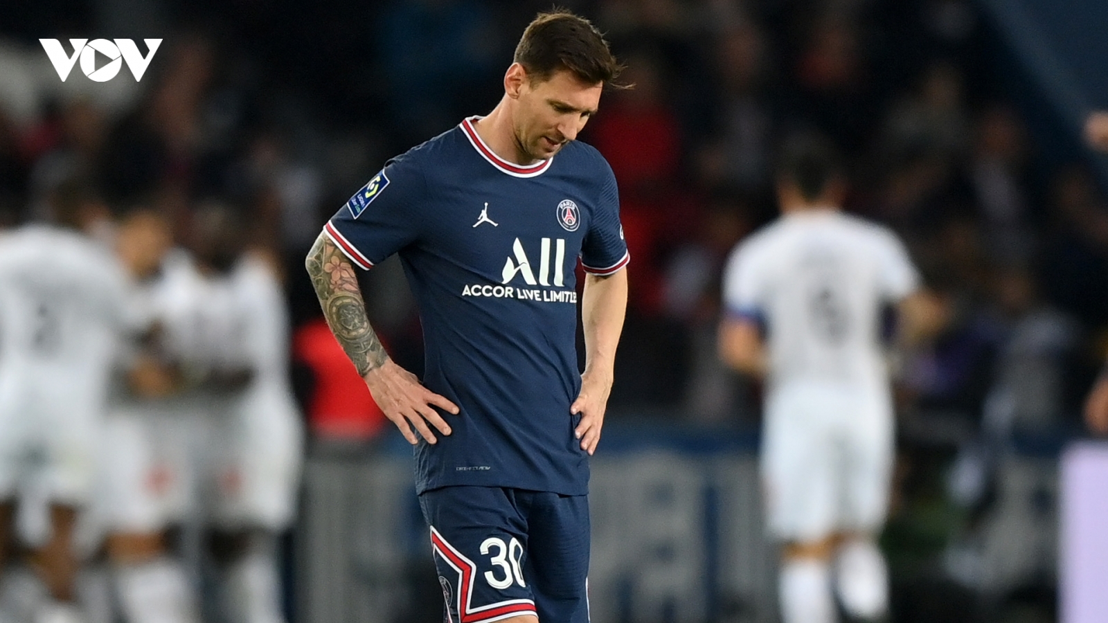 Vì sao Messi chưa thể ghi bàn tại Ligue 1?