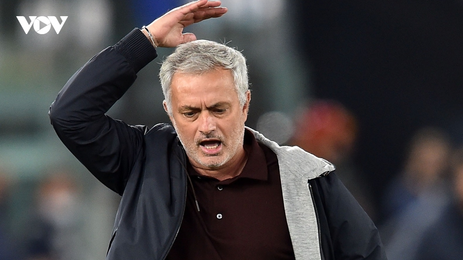 Mourinho góp phần tạo ra diễn biến “điên rồ” tại Serie A