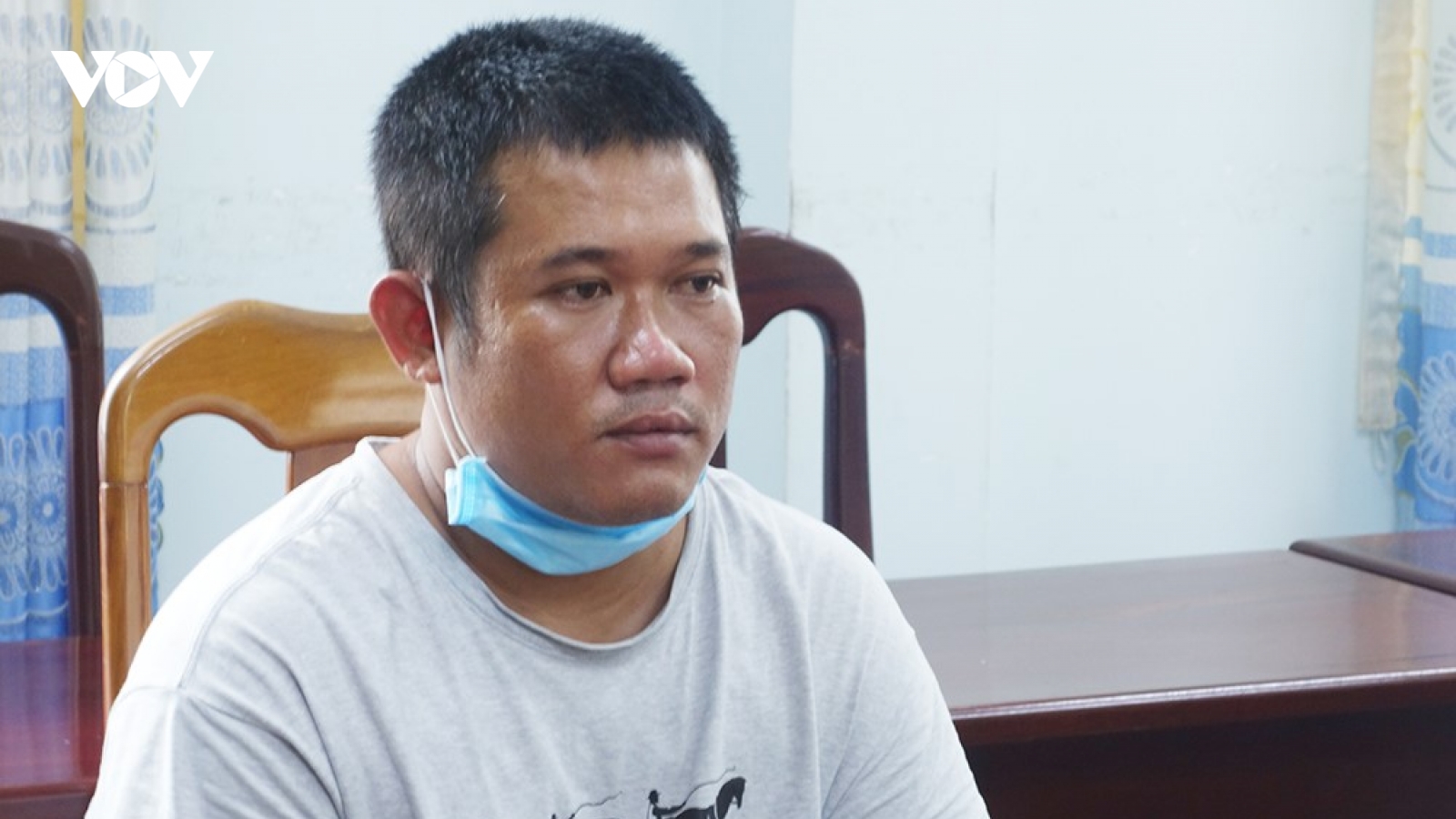 Bắt tạm giam đối tượng chém trọng thương 2 người