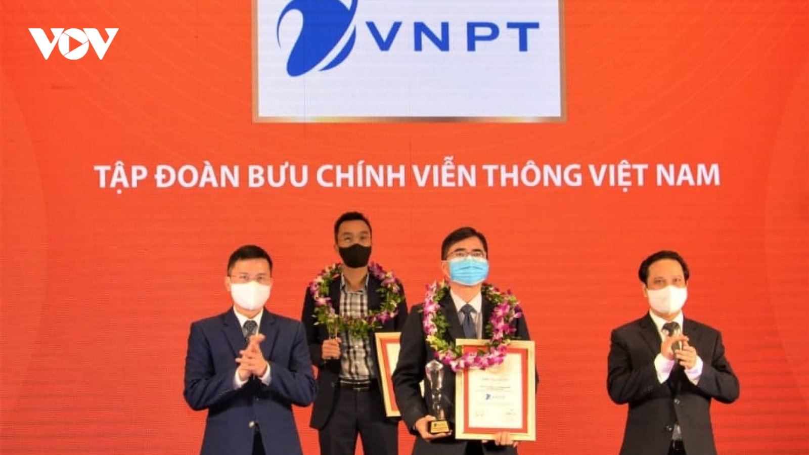 VNPT lọt Top 2 công ty công nghệ uy tín nhất Việt Nam