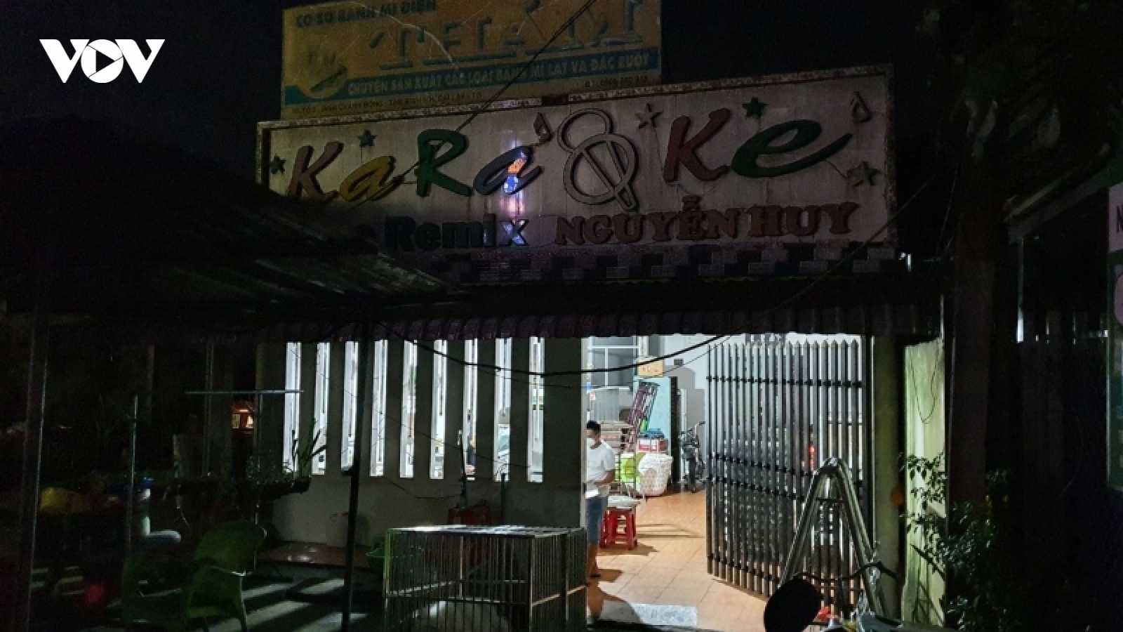 Tiền Giang: Xử lý chủ cơ sở kinh doanh karaoke và 14 đối tượng sử dụng chất ma túy
