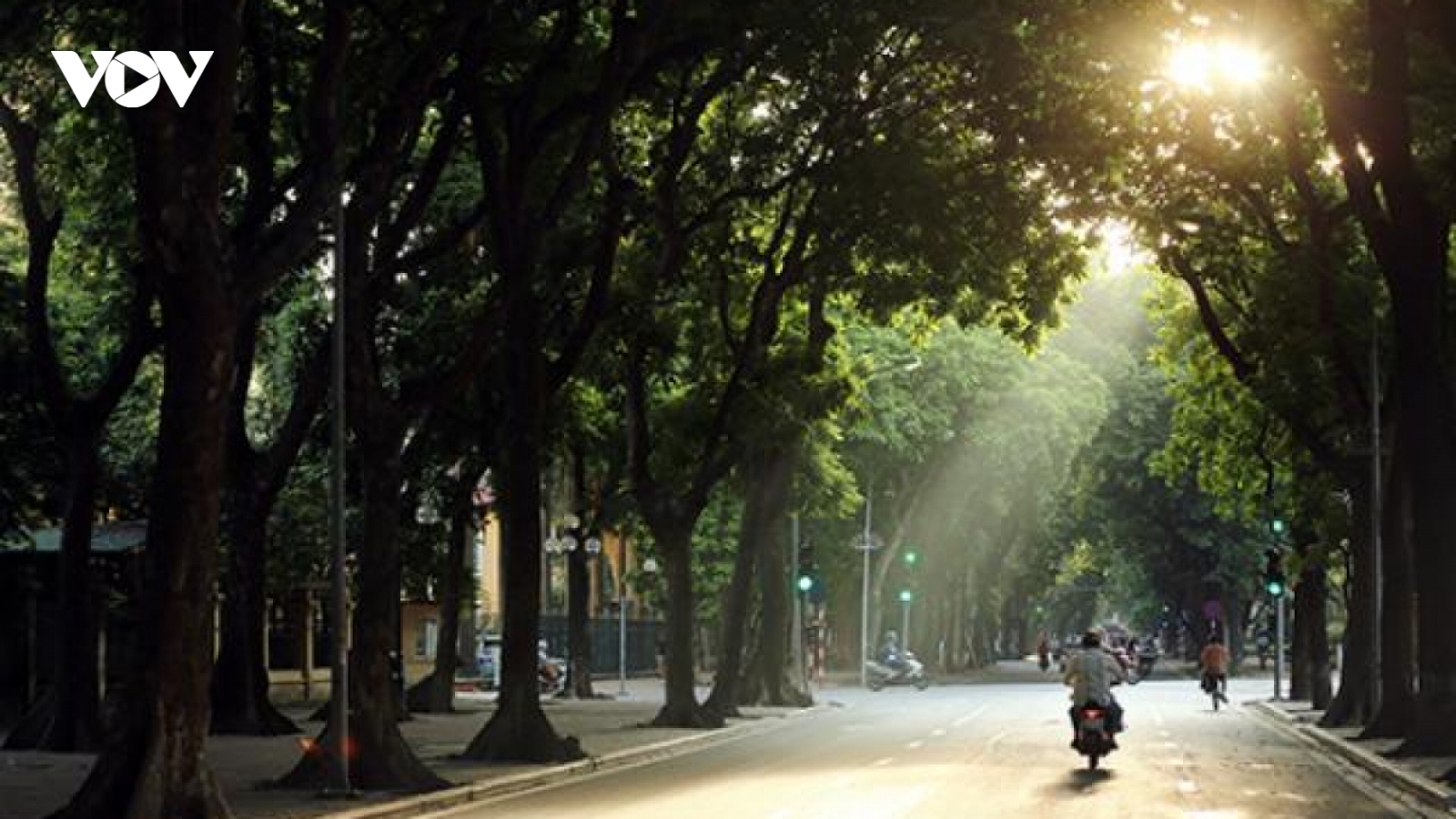 Thời tiết ngày 24/10: Hà Nội ngày nắng, đêm và sáng trời rét