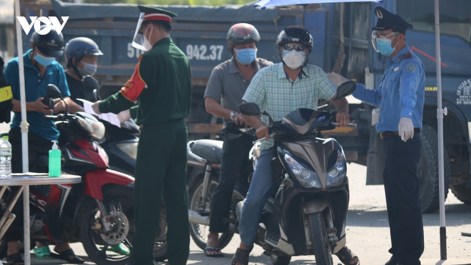 TP.HCM dự thảo cho người lao động đi làm bằng xe cá nhân từ các tỉnh lân cận và ngược lại