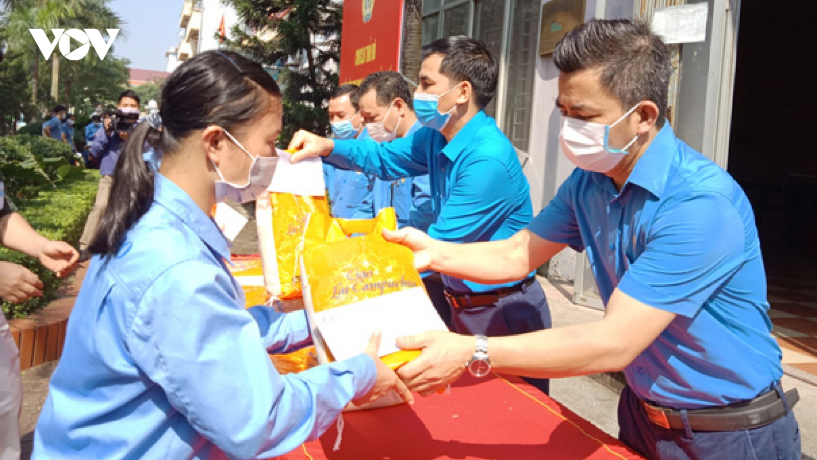 Hà Nội giải quyết việc làm giảm 5,9%, chi bảo hiểm thất nghiệp 1.400 tỷ đồng