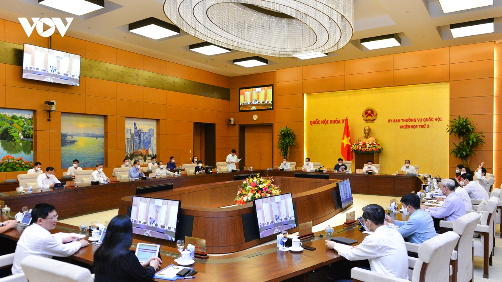 Khai mạc phiên họp thứ 4 của Ủy ban Thường vụ Quốc hội  