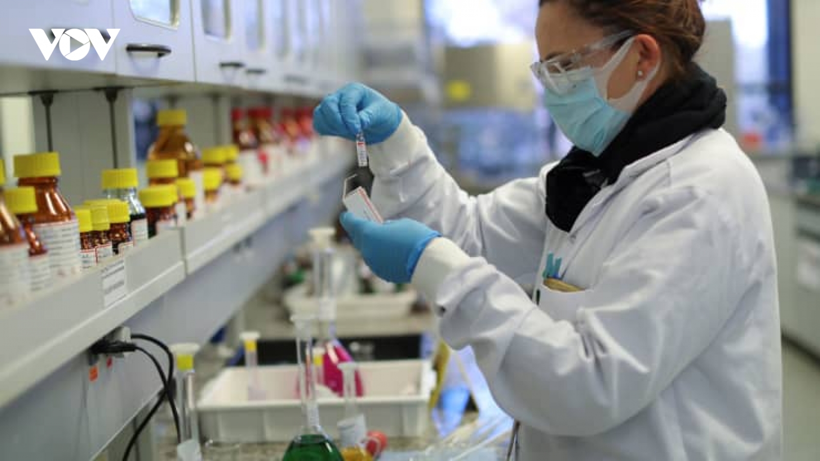 Nga bác bỏ cáo buộc “trộm” thiết kế của vaccine AstraZeneca để tạo nên Sputnik V