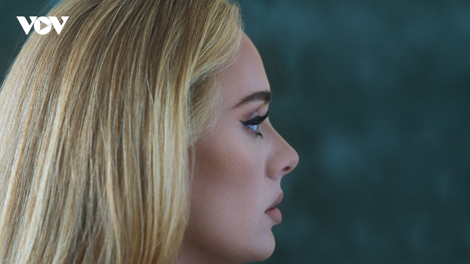 Adele công bố tựa đề 12 ca khúc mới trong album "30"