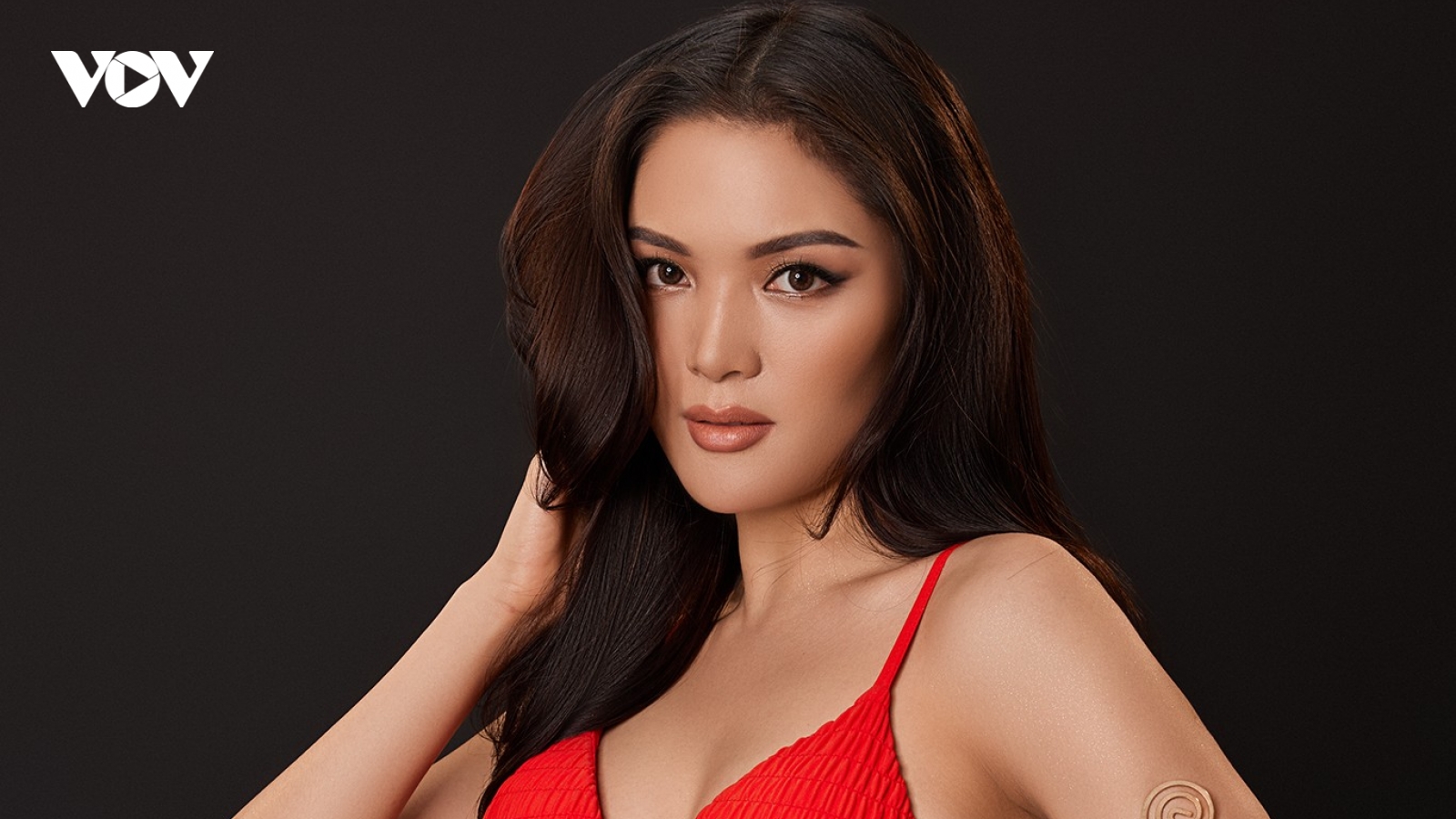 Đại diện Việt Nam tại Miss Earth 2021 diện bikini khoe đường cong nóng bỏng
