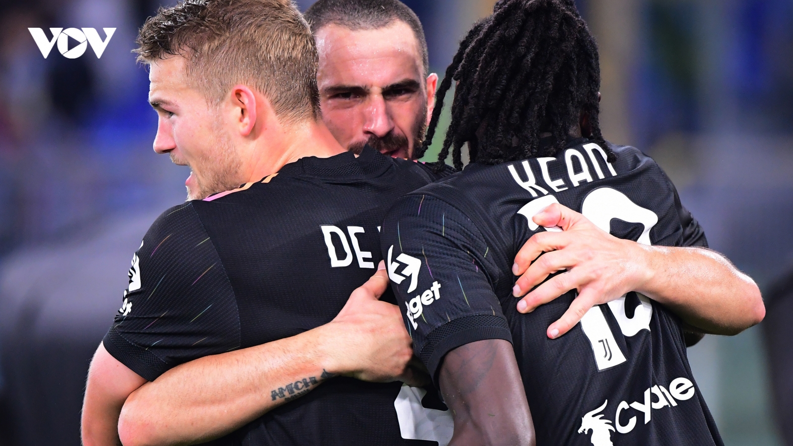 Juventus áp sát tốp 4 sau chiến thắng 2-0 trước Lazio