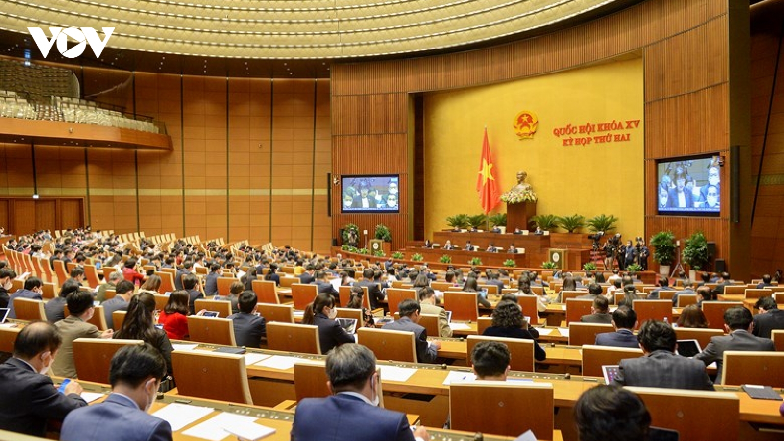 Ngân sách trung ương hụt thu hơn 29.000 tỷ, vậy cơ cấu thu ngân sách tăng trưởng ở đâu?