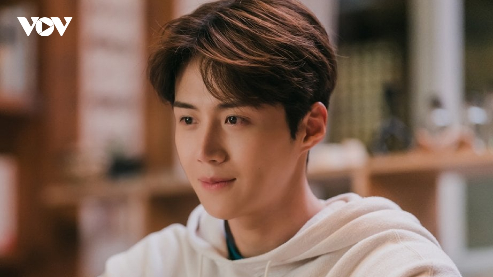 Kim Seon Ho tiếp tục đóng phim điện ảnh "Sad Tropical" sau ồn ào đời tư
