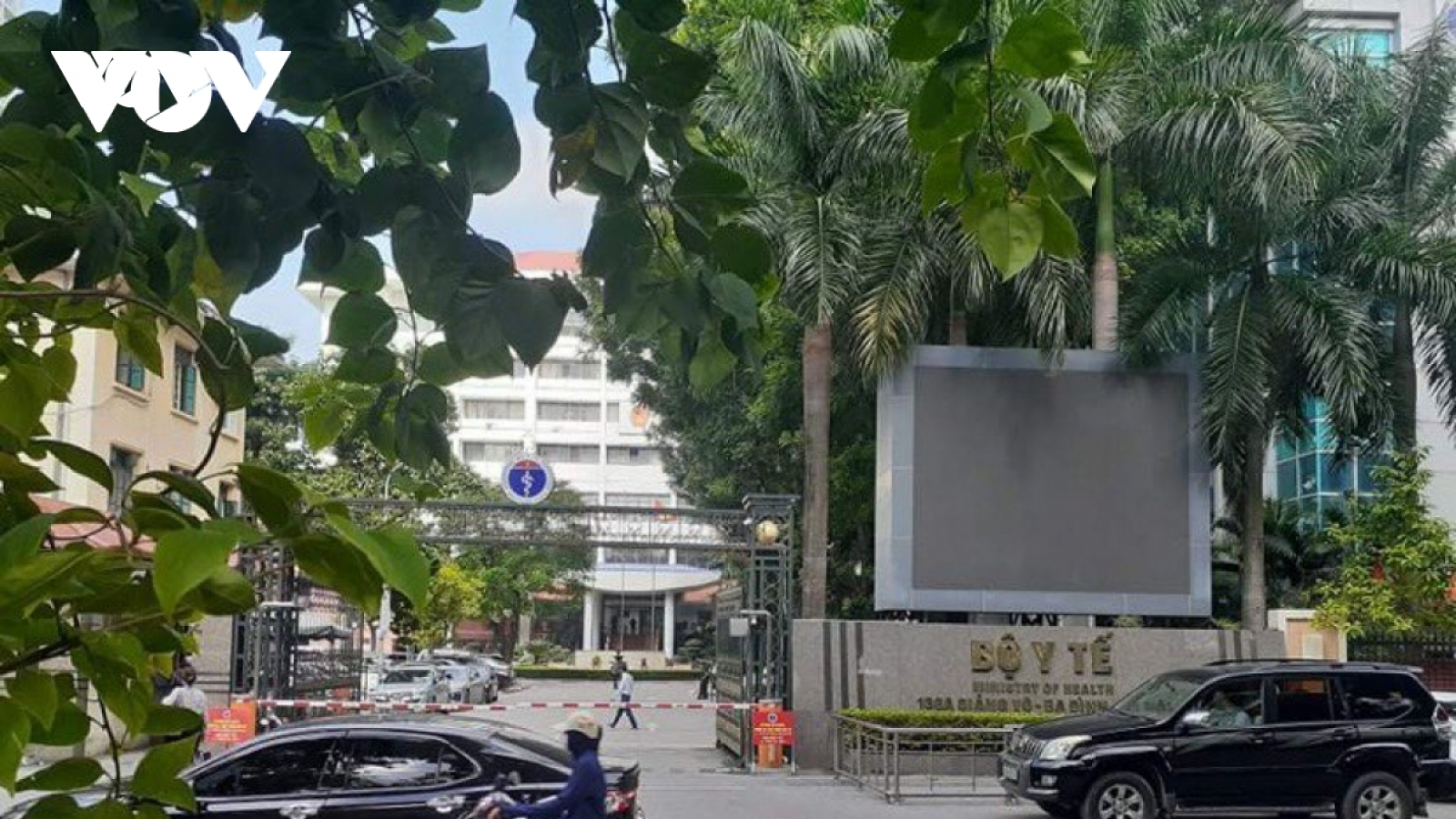 Đại biểu Quốc hội: “Cán bộ ngành y bị xử lý là sự việc hết sức đau lòng”