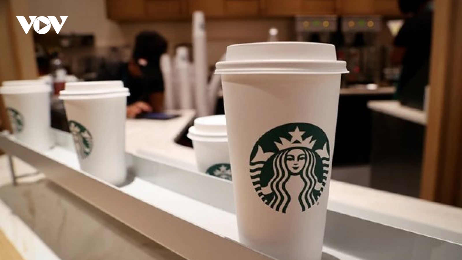 Starbucks kết hợp với Amazon Go mở cửa hàng càphê “không thu ngân”