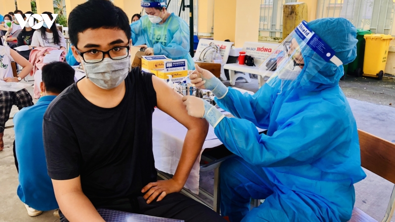 Cần Thơ bắt đầu tiêm ngừa vaccine ngừa Covid-19 cho trẻ từ 12 - 17 tuổi