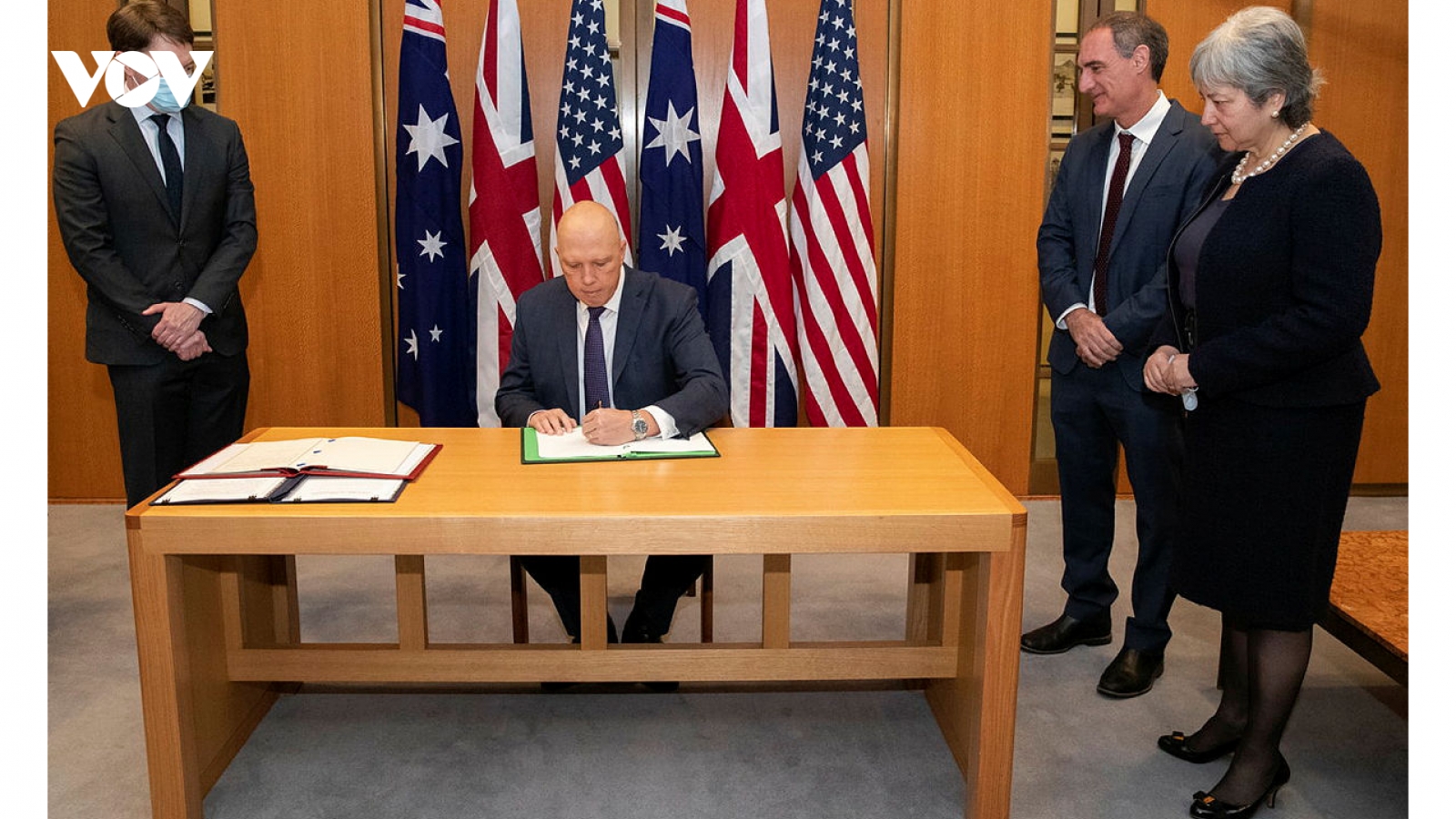 Australia, Anh và Mỹ ký thỏa thuận chia sẻ bí mật tàu ngầm chạy bằng năng lượng hạt nhân