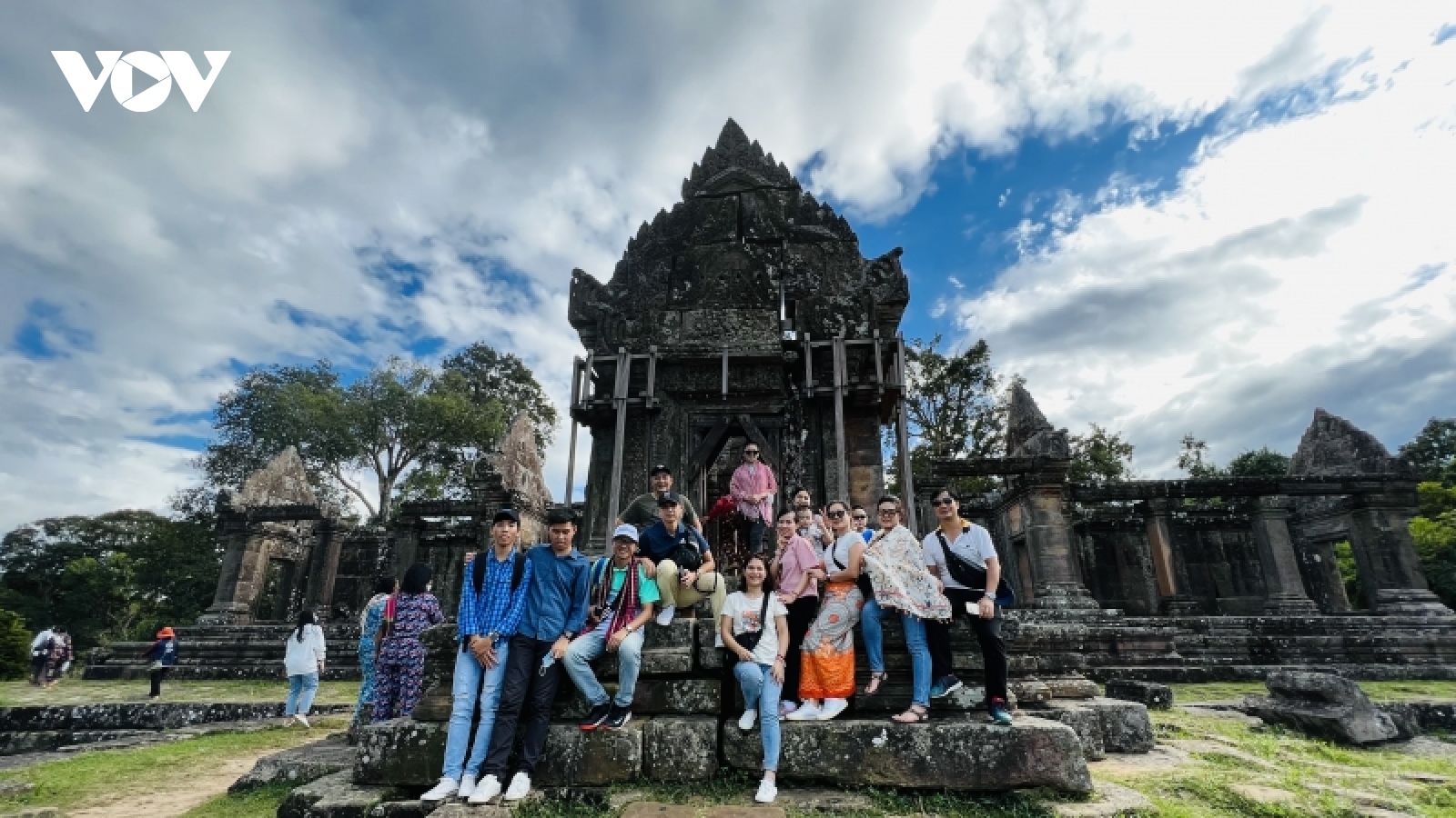 Campuchia khống chế dịch COVID-19 thành công, người dân đổ xô đi du lịch