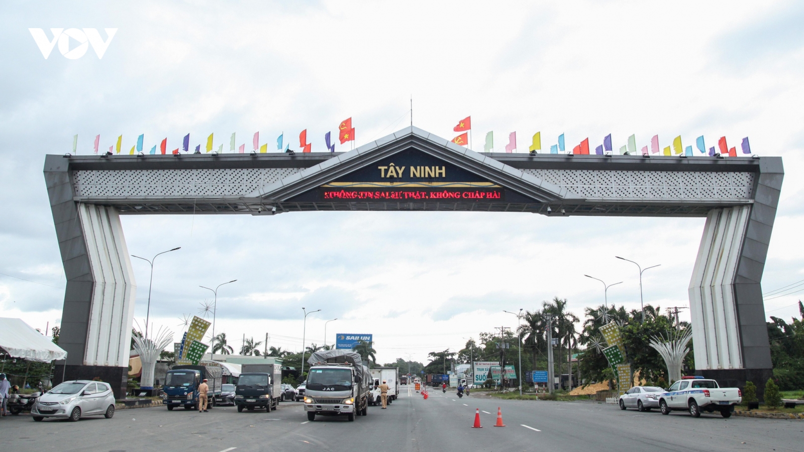 Chủ tịch phường tử vong trong tư thế treo cổ tại trụ sở