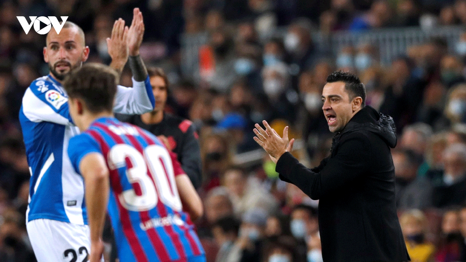 Sau vòng 14 La Liga 2021/2022: Chiến công đầu tiên của HLV Xavi