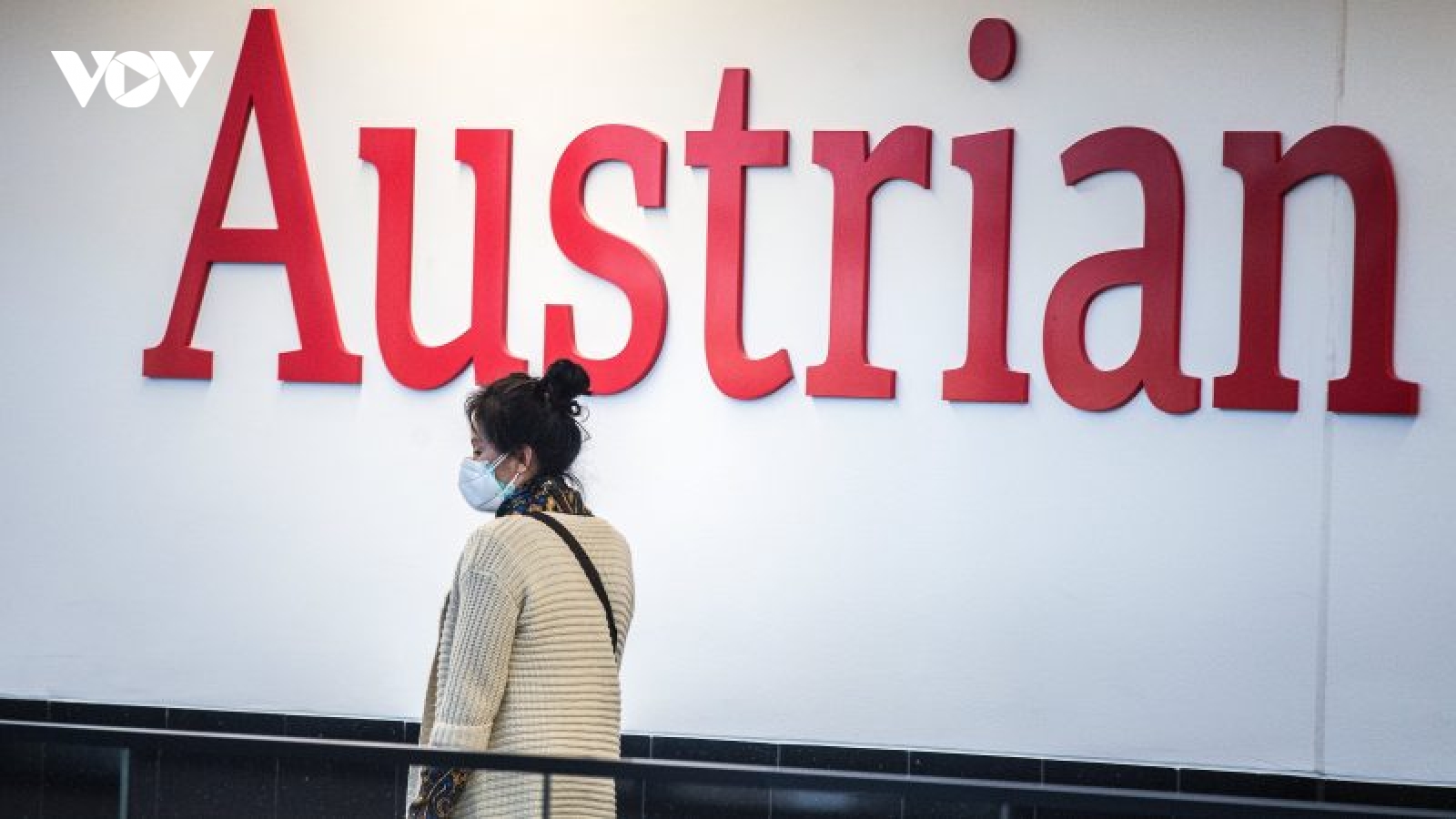 Austria là nước đầu tiên phong tỏa người chưa tiêm vaccine COVID-19