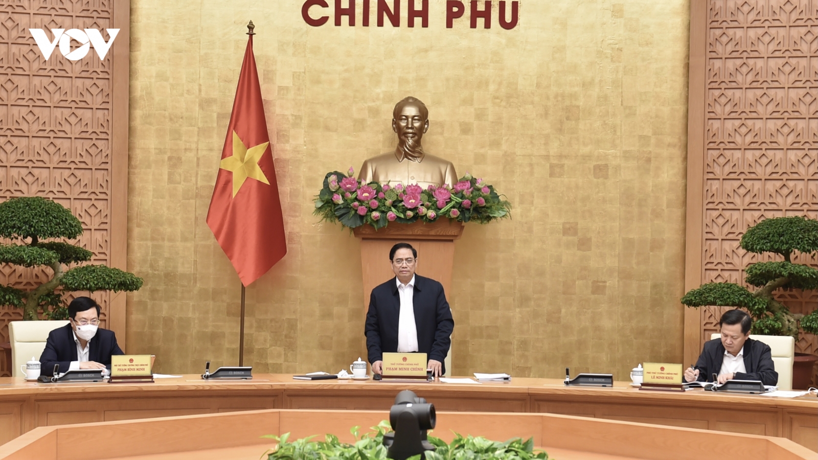 Thủ tướng: Xây dựng pháp luật phải bám sát yêu cầu thực tiễn, lấy người dân làm chủ thể
