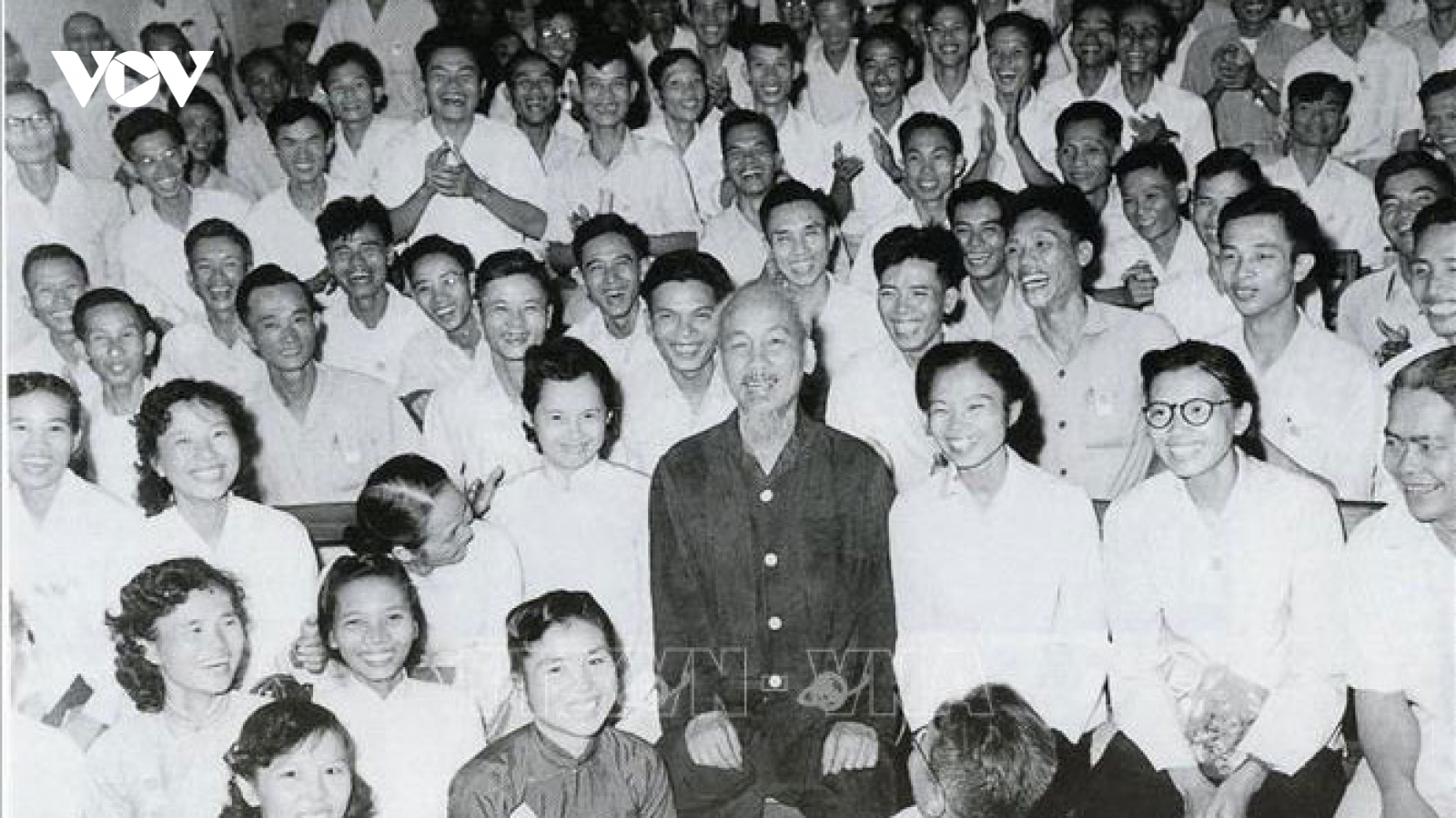 Chủ tịch Hồ Chí Minh và những tư tưởng "soi đường" về văn hóa