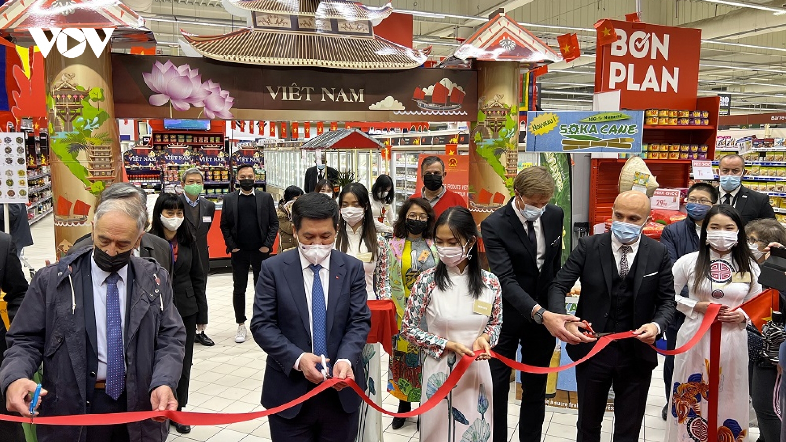 Khai mạc tuần hàng Việt Nam tại hệ thống bán lẻ Carrefour lớn nhất Pháp