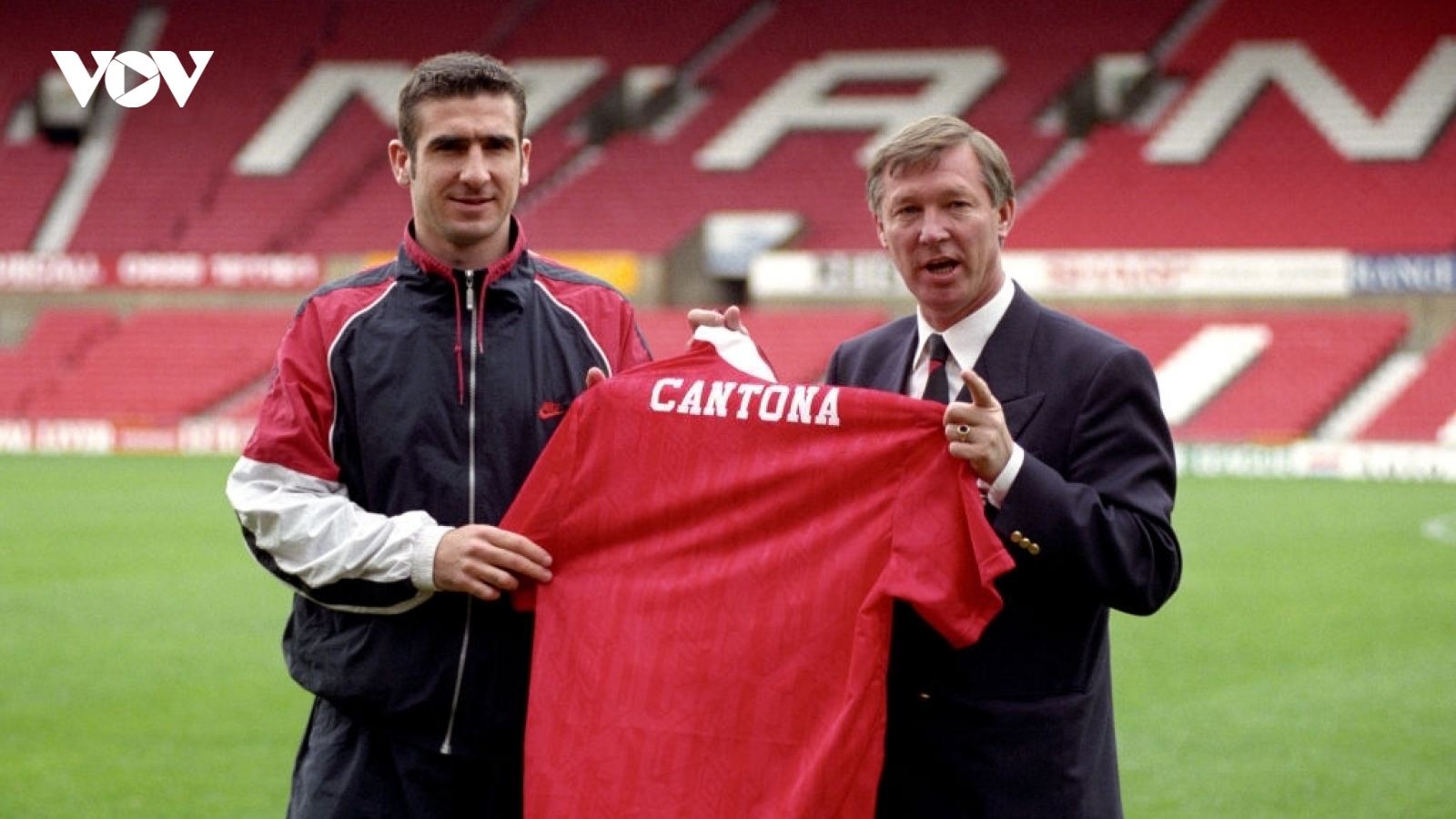 Ngày này năm xưa: MU chiêu mộ thành công Eric Cantona