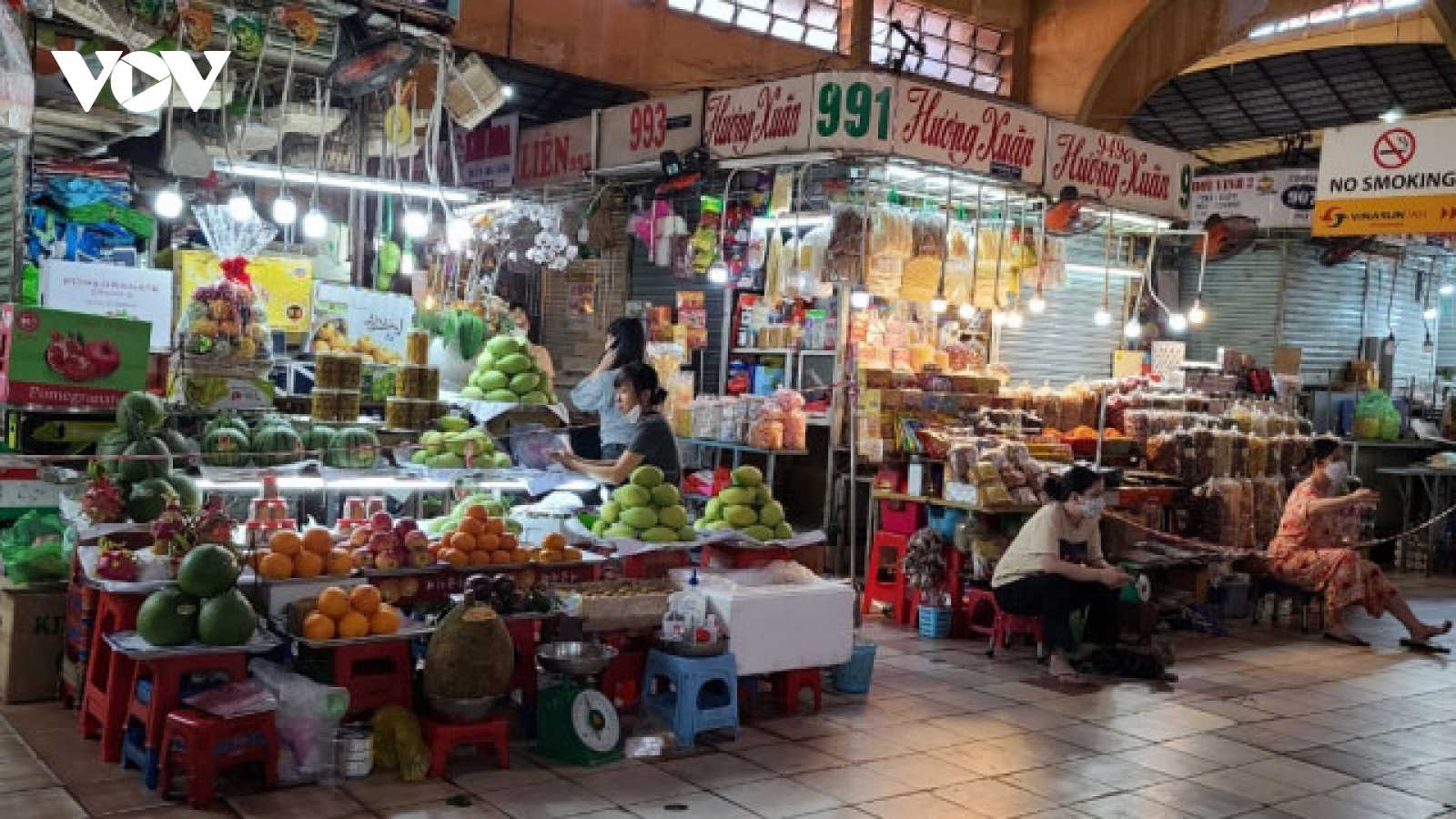 Nhiều chợ truyền thống ở TP.HCM kinh doanh ế ẩm