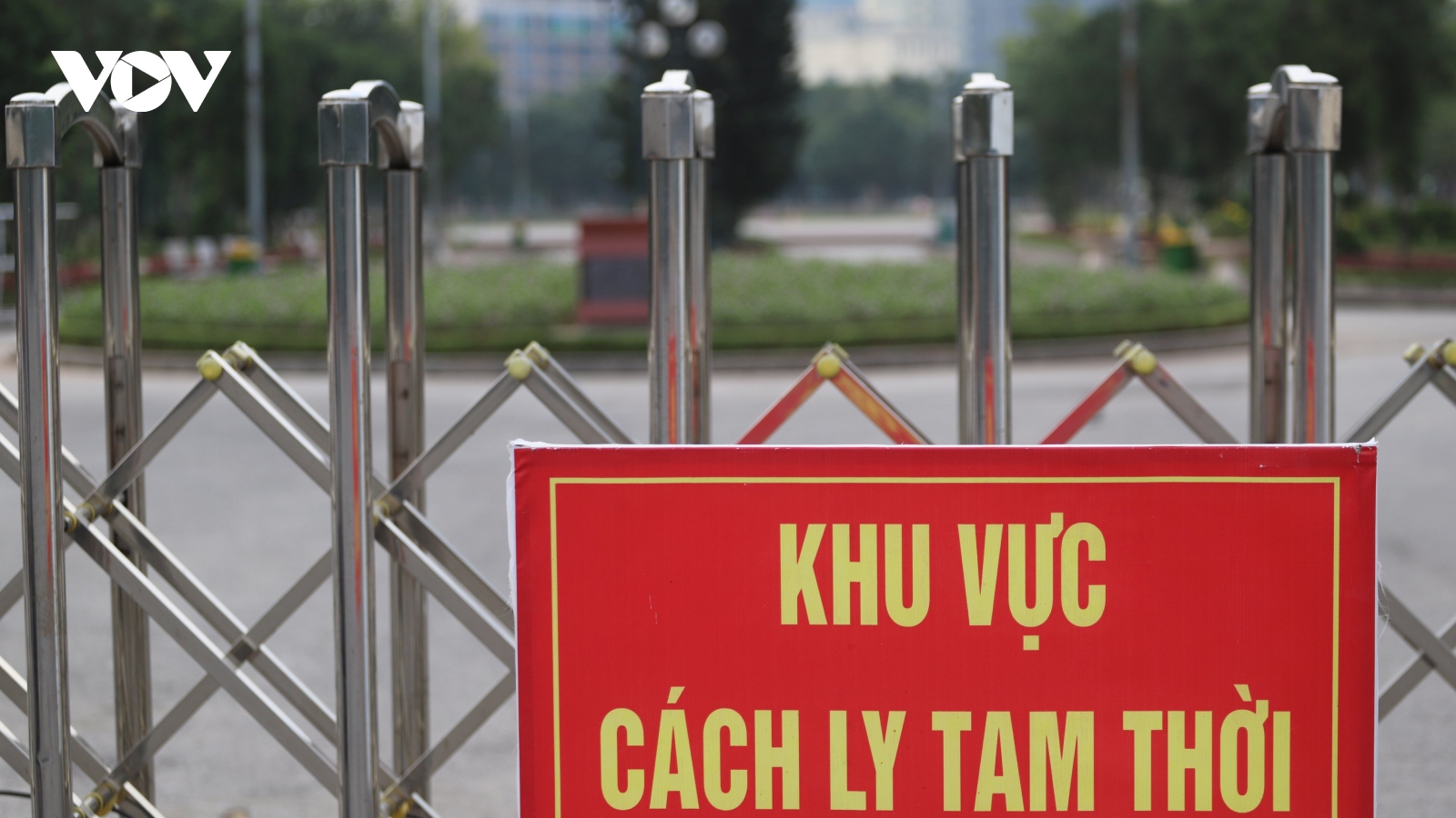 Tạm thời phong tỏa công viên Cầu Giấy vì có ca mắc Covid-19