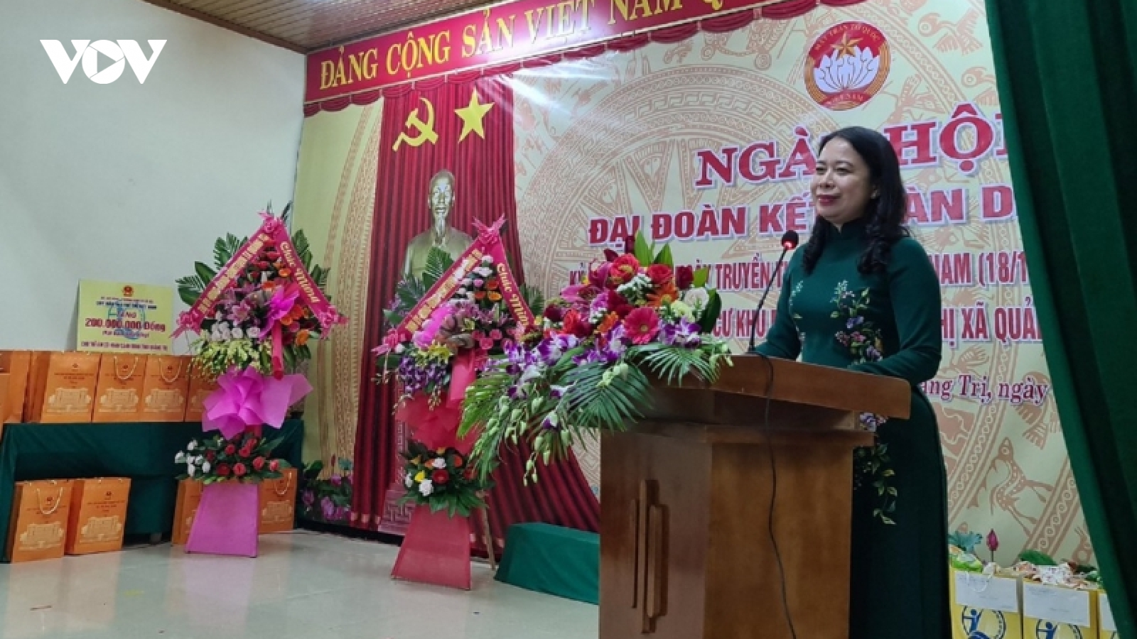 Phó Chủ tịch nước dự ngày hội Đại đoàn kết toàn dân tộc tại tỉnh Quảng Trị