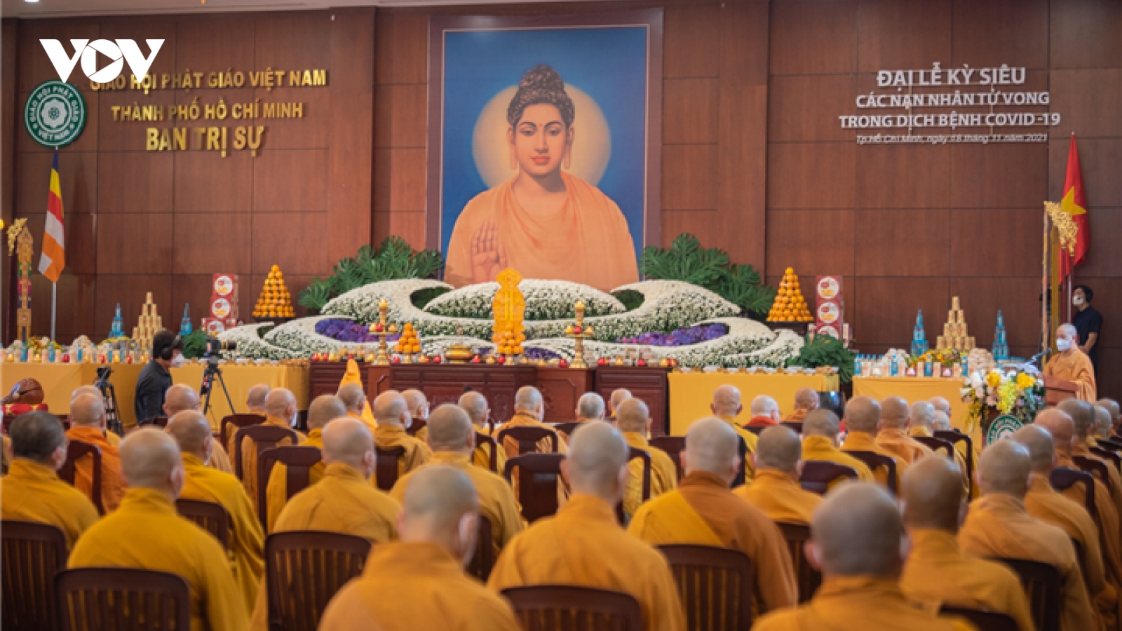 Xúc động đại lễ kỳ siêu tưởng niệm đồng bào qua đời vì COVID-19
