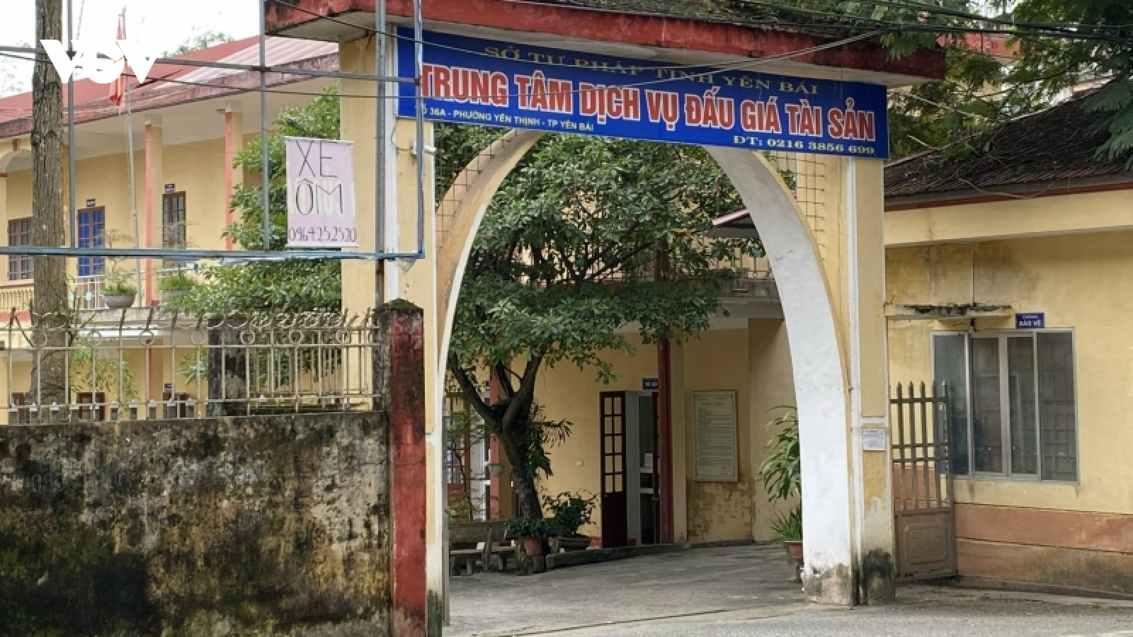 Bắt tạm giam Giám đốc Trung tâm dịch vụ đấu giá tài sản tỉnh Yên Bái
