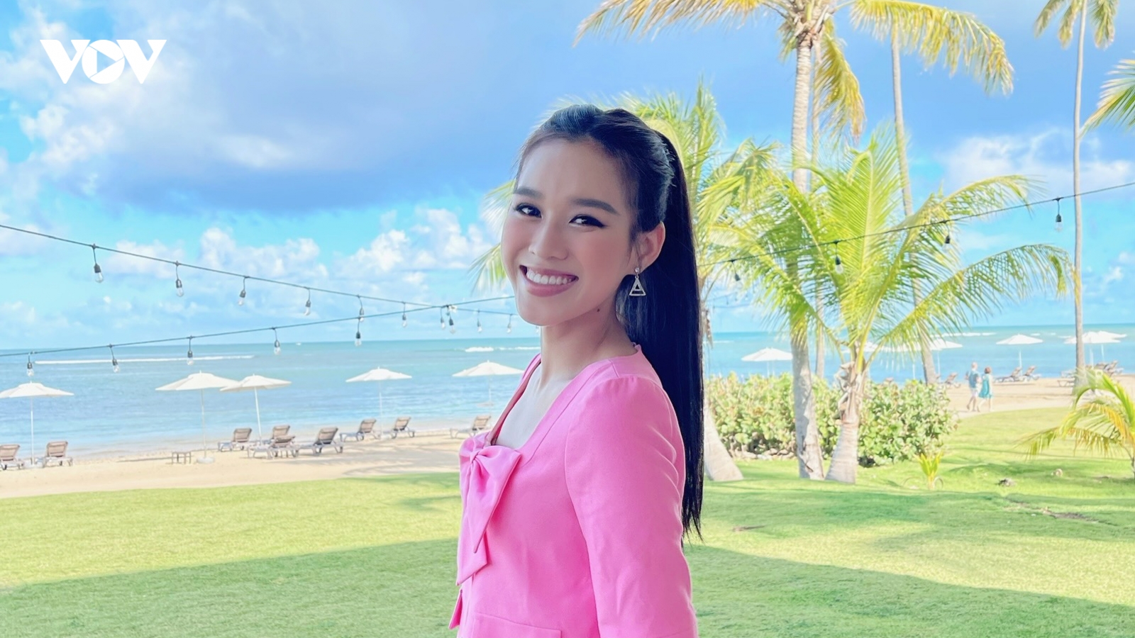 Đỗ Thị Hà nổi bật trong ngày đầu “chào sân” tại Miss World 2021