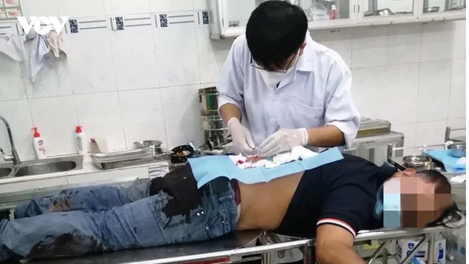 Treo thưởng người báo tin đối tượng đâm tài xế xe ôm, cướp tài sản