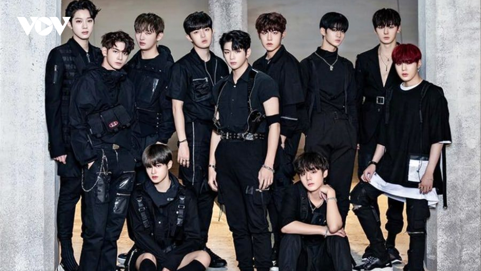 Nhóm nhạc Wanna One tái hợp, biểu diễn tại sân khấu MAMA 2021