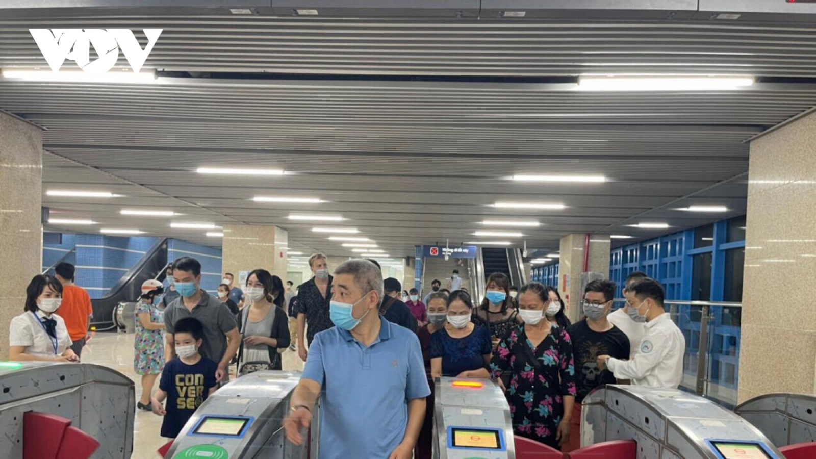 CDC Hà Nội bác bỏ "thông báo khẩn" tìm và cách ly người đi tàu Cát Linh-Hà Đông
