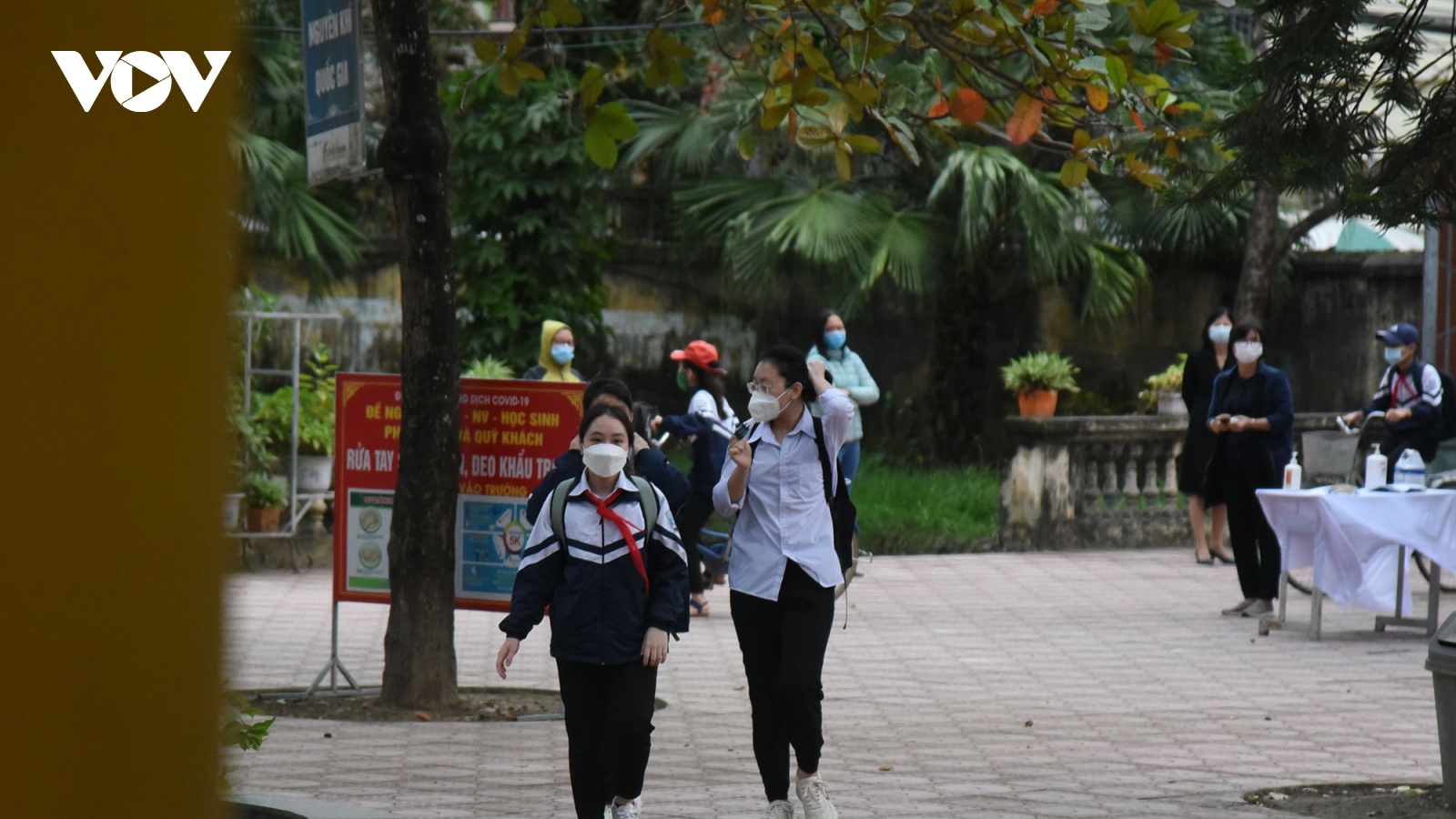 Học sinh nhiều trường ở ngoại thành Hà Nội sẽ đến trường từ ngày 23-24/11