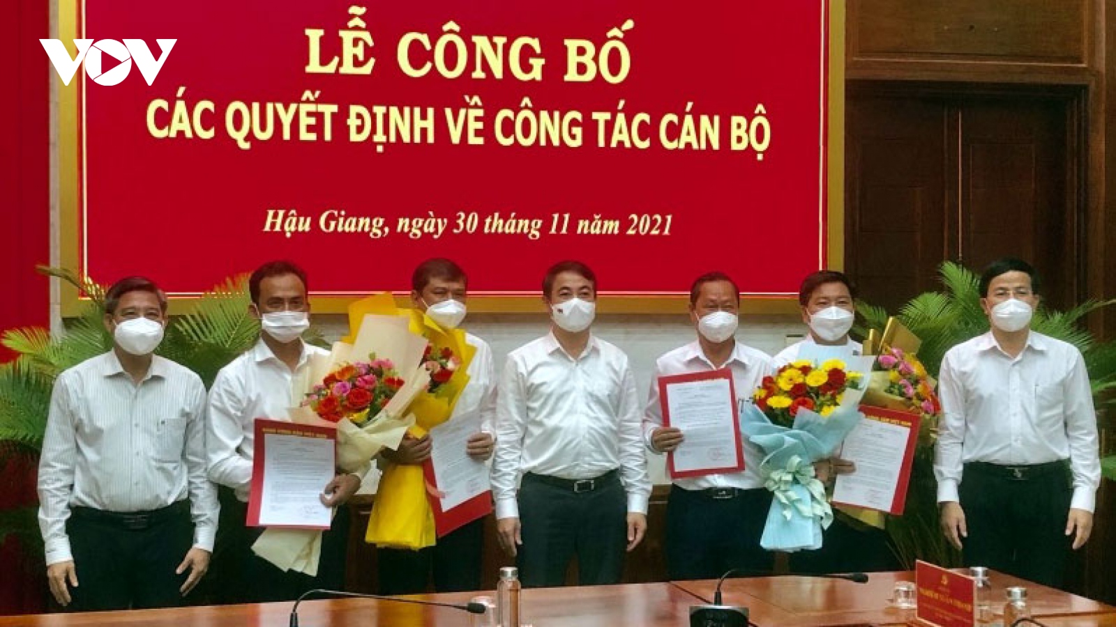 Hậu Giang điều động hàng loạt cán bộ