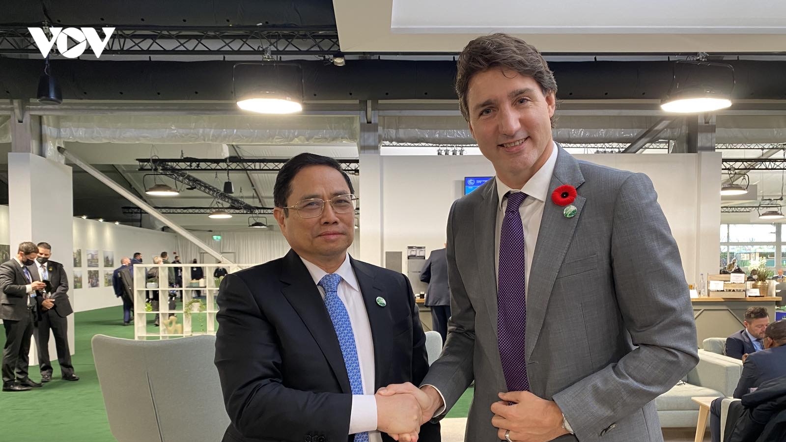 Thủ tướng tiếp xúc song phương với Thủ tướng Canada và lãnh đạo nhiều nước