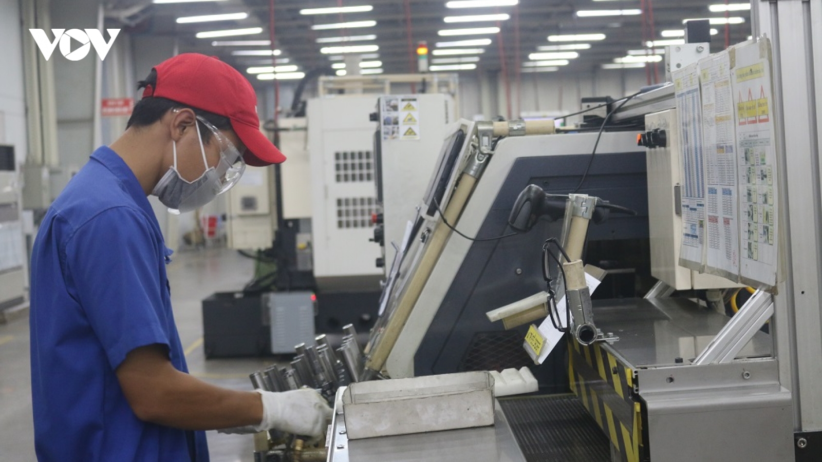 Thị trường lao động ở TP.HCM thiếu nhưng không “khát”