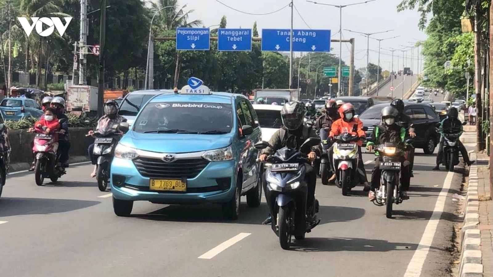 Đề phòng Covid-19, Indonesia thắt chặt quy định du lịch cuối năm