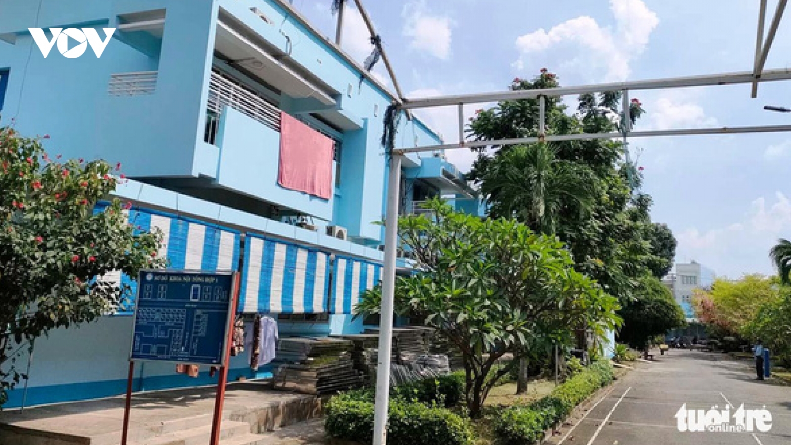 Người chồng nuôi vợ tại bệnh viện chích điện giết vợ rồi tự tử bất thành