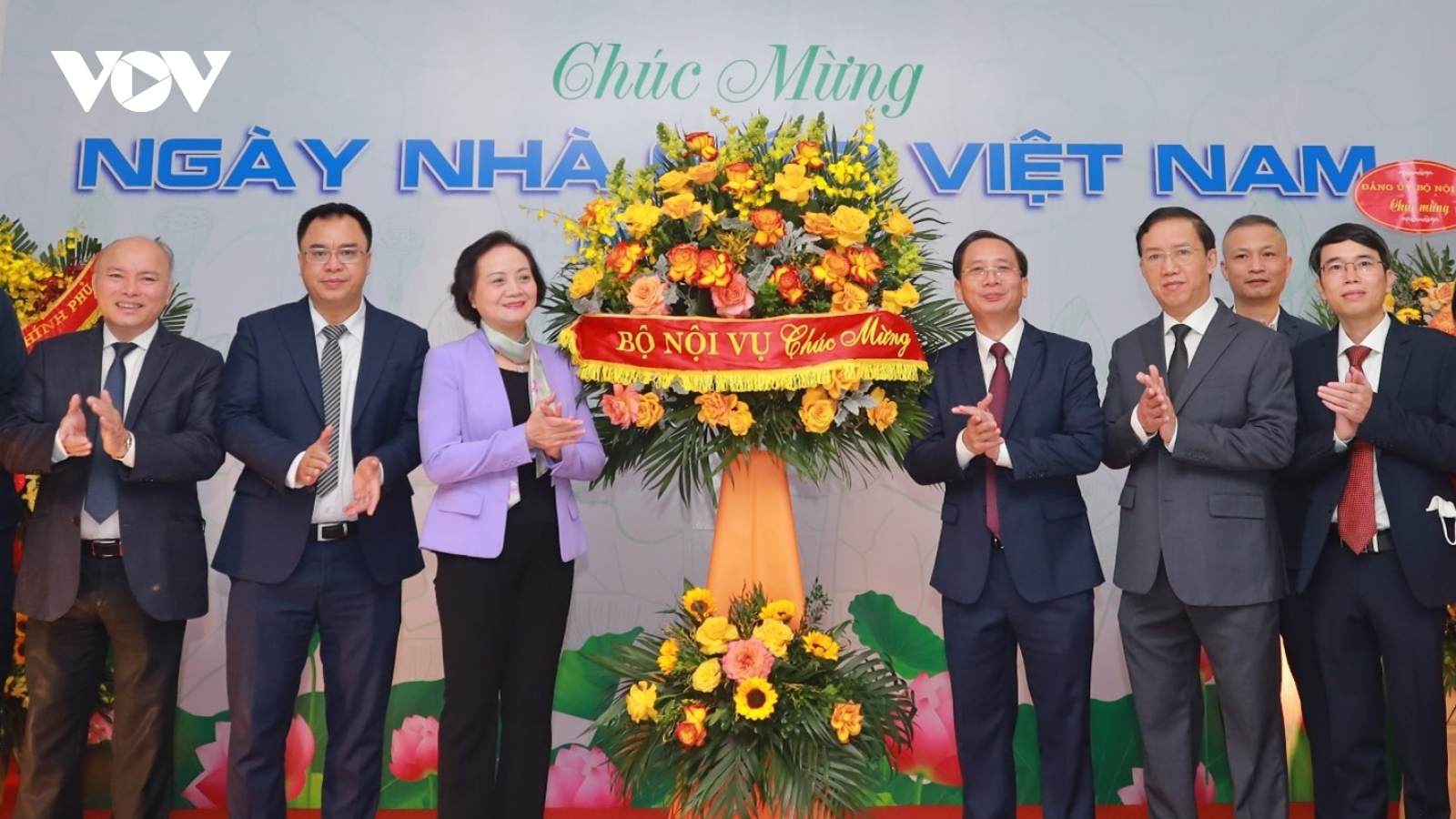 Trong đào tạo, nhà trường cần lấy người học làm trung tâm, giảng viên làm động lực