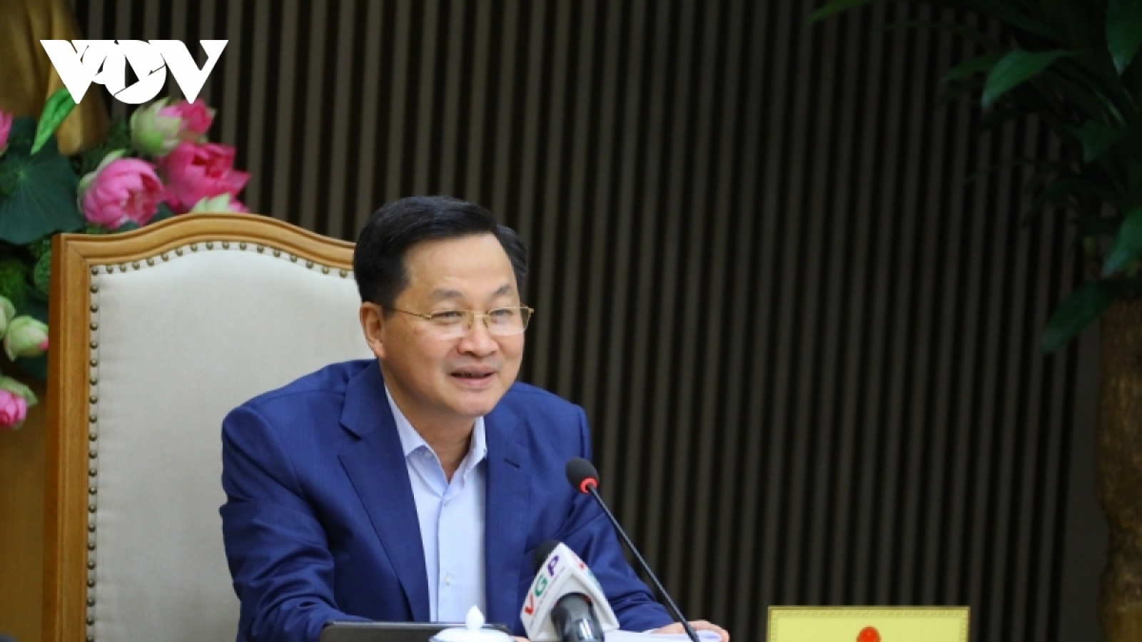 Rà soát, bảo đảm nguồn tài chính để mua sắm trang thiết bị y tế phòng chống dịch