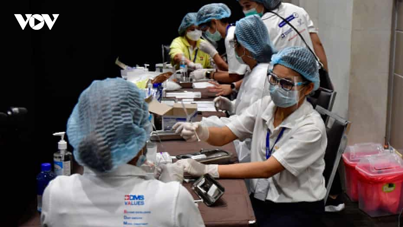 Thái Lan sẽ mua 90 triệu liều vaccine ngừa Covid-19 trong năm tới