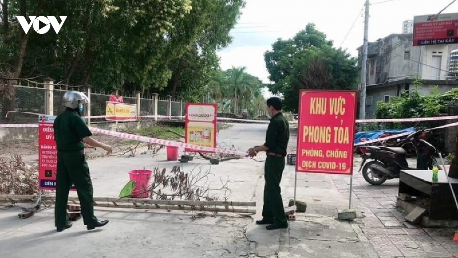 Sáng nay, ghi nhận thêm 22 ca mắc mới tại ổ dịch thành phố Uông Bí (Quảng Ninh)