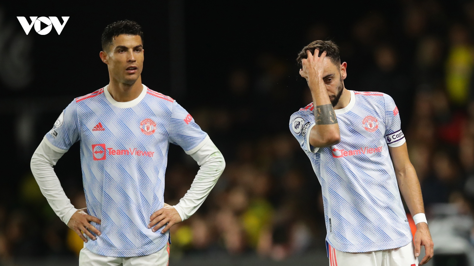 Harry Maguire nhận thẻ đỏ, MU thua tan tác trước Watford